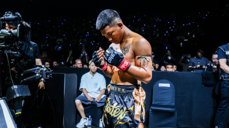 “รถถัง” ป่วยกะทันหัน “น้องโอ๋” ตกตาชั่ง ยกเลิกศึกชิงแชมป์โลก มวยไทย รุ่นฟลายเวต